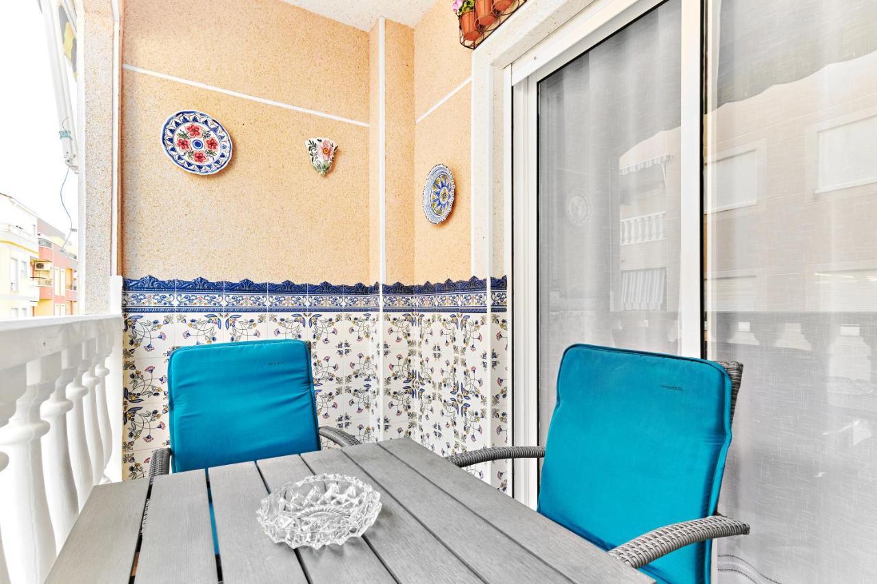Cozy Apartment Near Playa Del Cura In Torrevieja Exterior foto